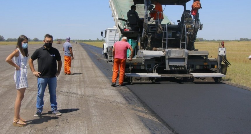 Avanza la obra de mejorado en la pista del aeródromo local