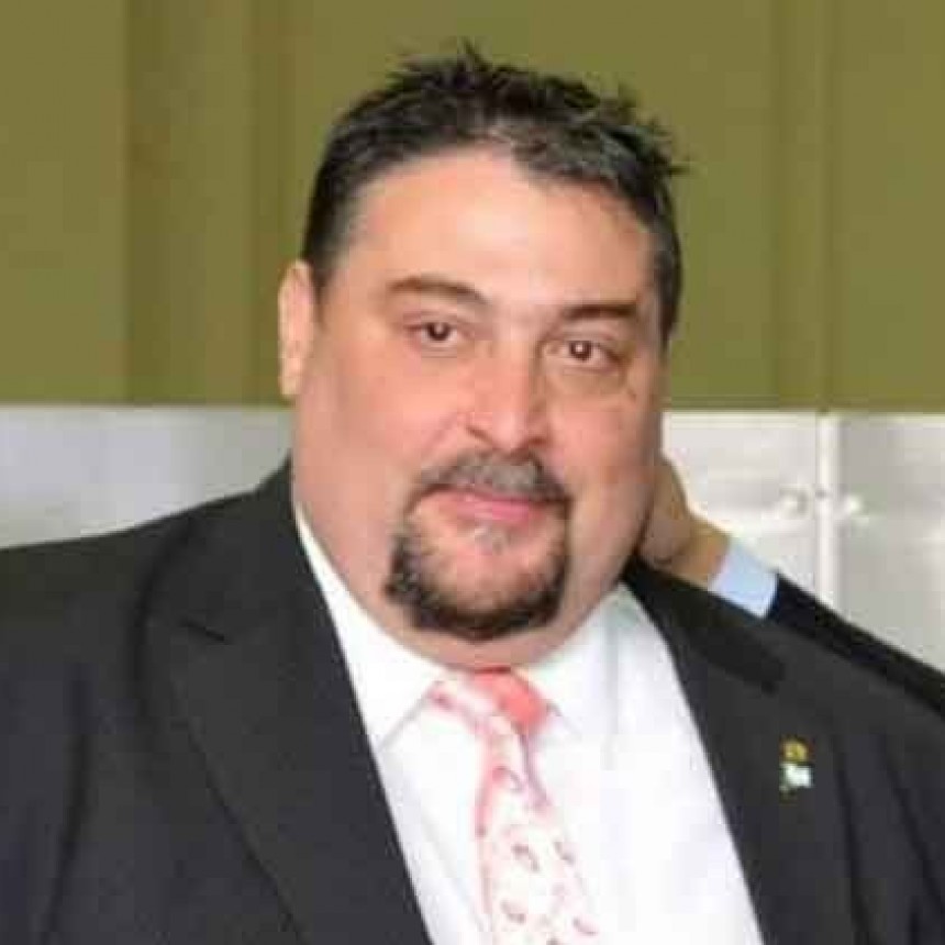 La sucursal del Banco de la Nación Bolívar está cerrada por COVID-19 y el Gerente Walter Di Benedetto habló con FM 10 este martes