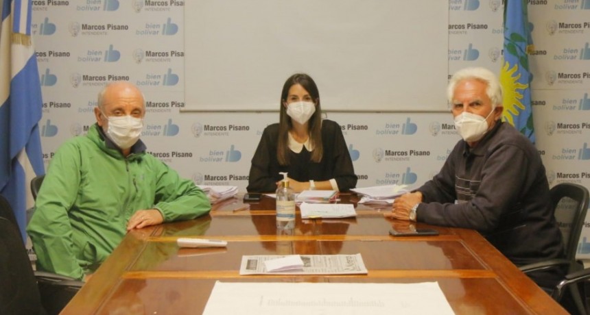 Mar&iacute;a Laura Rodr&iacute;guez hico entrega de un aporte econ&oacute;mico a la Cooperadora del hospital Capredoni