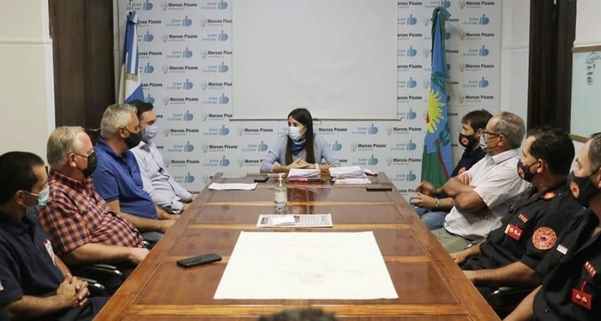 Bomberos de Bol&iacute;var, Urdampilleta y Pirovano fueron recibidos por la jefa comunal interina Mar&iacute;a Laura Rodr&iacute;guez