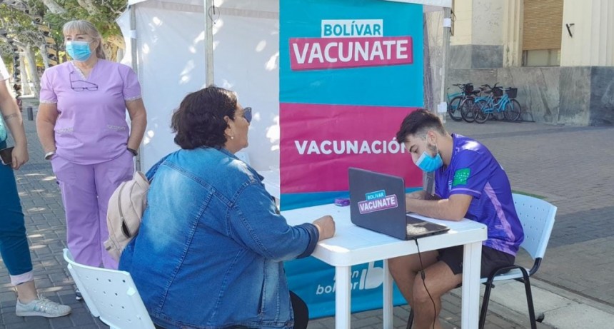 360 personas se vacunaron contra COVID en el Centro Cívico