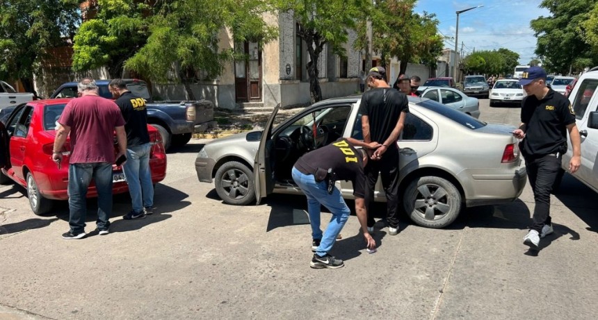 La SUB DDI de Bolívar esclareció un robo perpetrado días atrás en Bolívar, y recuperó una importante suma de dinero en moneda extranjera