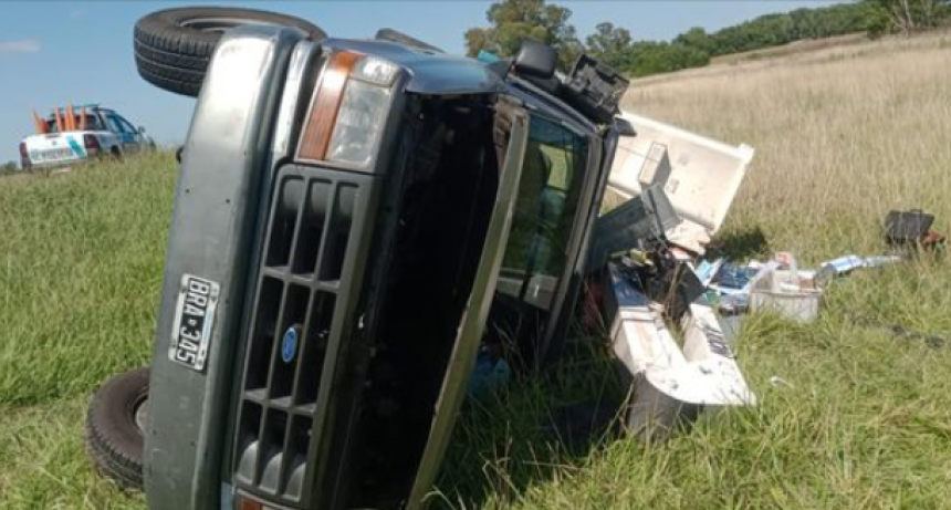 Ruta 205: Volcó una camioneta