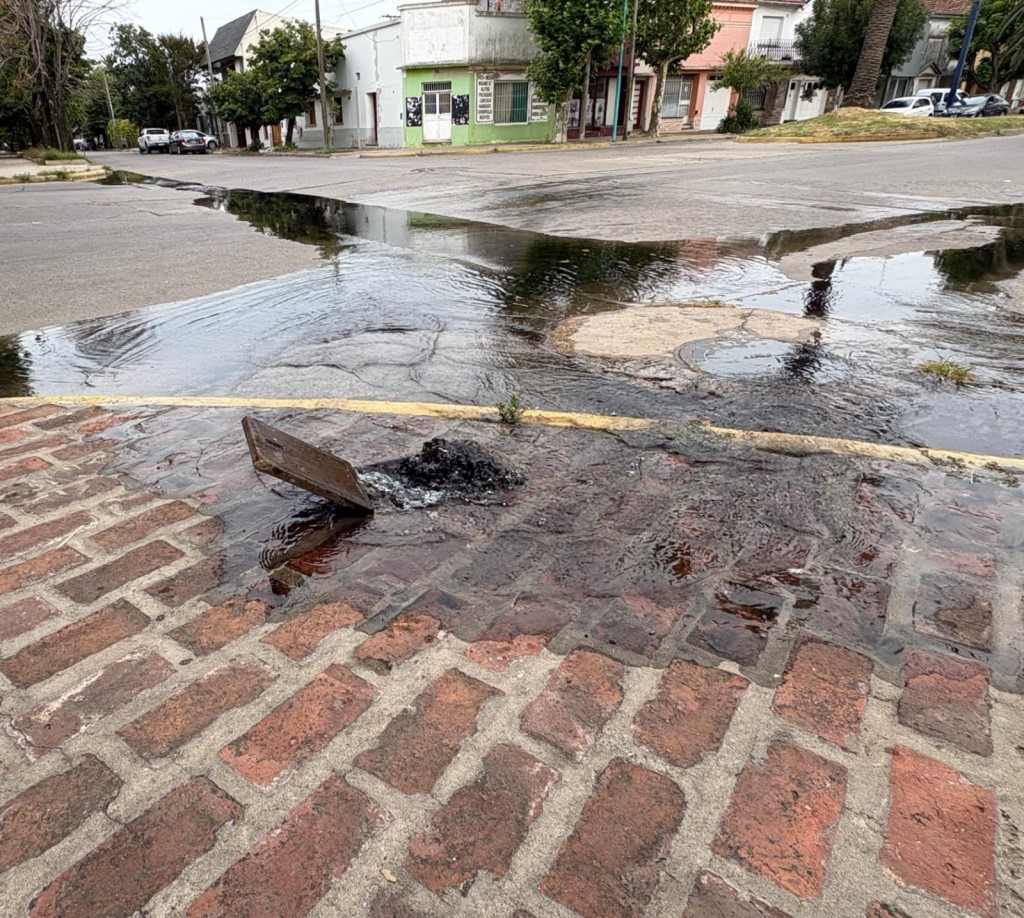 Se continúa con la purga de cañerías en la Red de Agua Potable