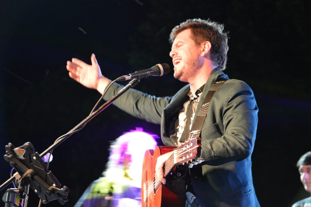 Verano en Bolívar: el Centro Cívico volvió a ser punto de encuentro con una noche de música en vivo