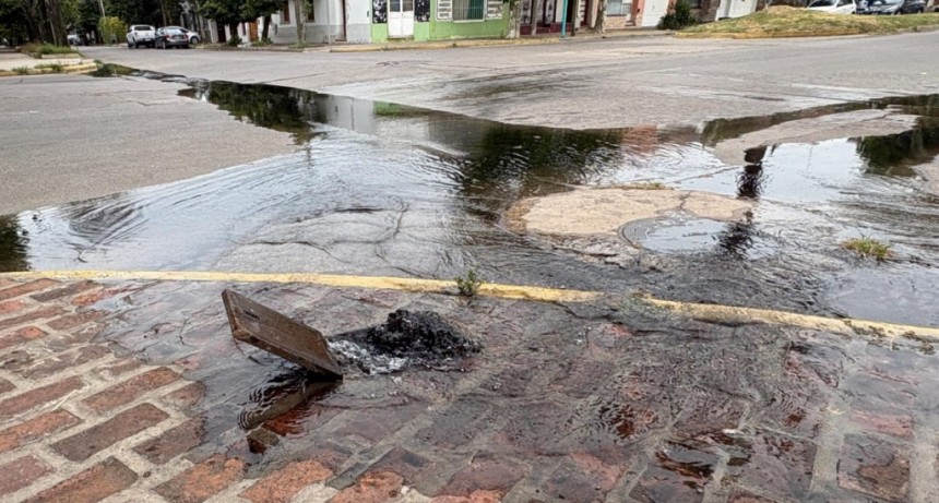 Se continúa con la purga de cañerías en la Red de Agua Potable