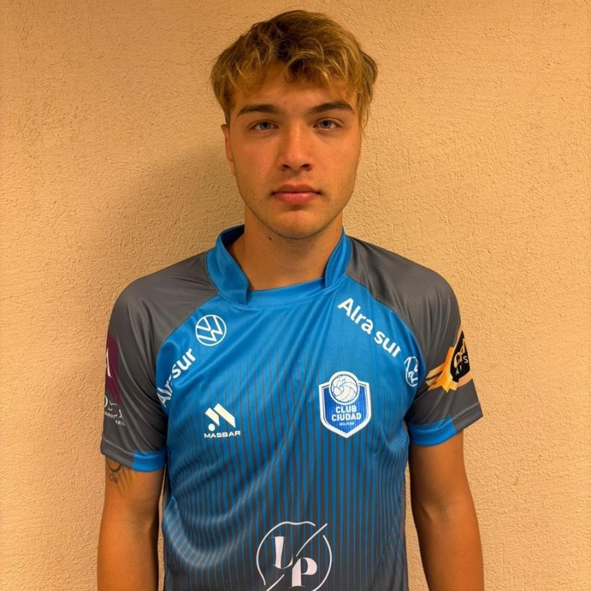 Gonzalo Valderrama: "Vengo de la Reserva de Racing, y me gust&oacute; la propuesta del Club Ciudad porque es un club muy ordenado"