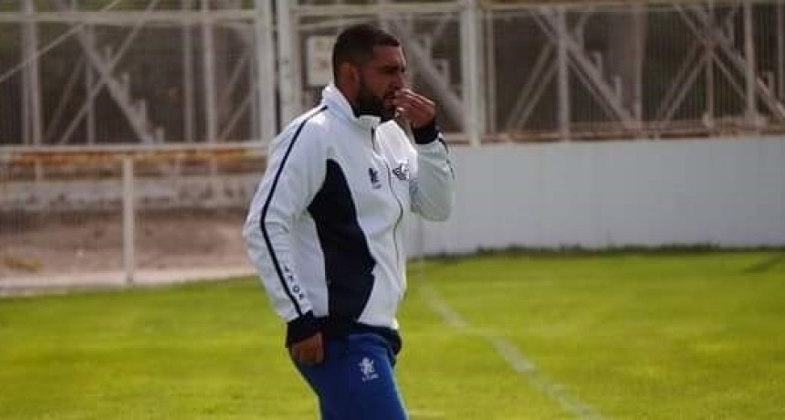 Javier Guerreiro (DT Jorge Newbery): “Vamos a jugar la final Patagónica y las posibilidades de dar el salto al Federal A, que es muy importante”