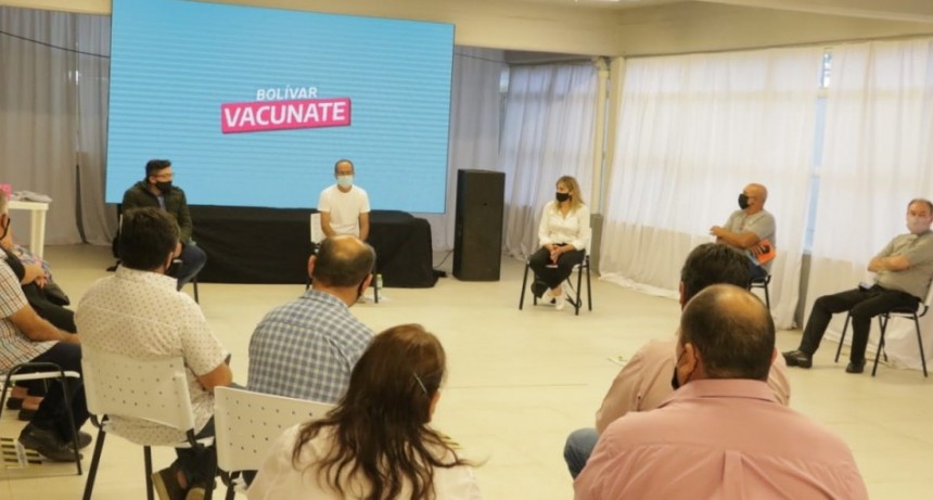 El Intendente recibió en el Vacunatorio Municipal a integrantes de la Cooperativa Agropecuaria y entidades religiosas