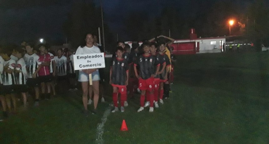 Comenzó a rodar la pelota en el Mundialito Nico Treviño 