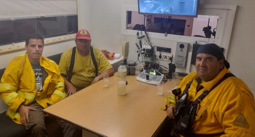 Franco Rojas y Juan Morales, Bomberos en Corrientes