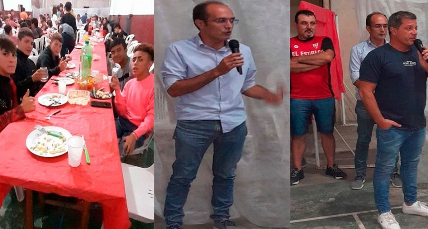 El Intendente junto al Secretario de Deportes Municipal, acompañaron el festejo de la 2009 de Casariego, recientemente campeones