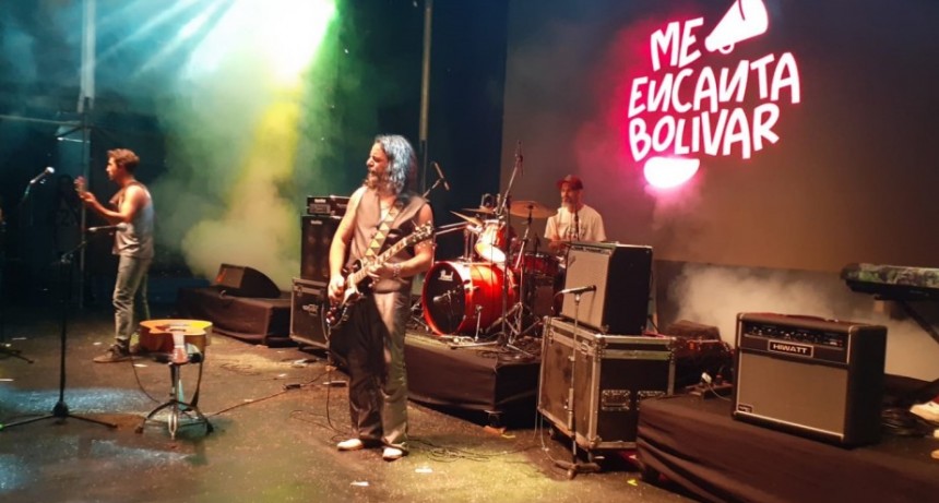 Jorge Godoy toc&oacute; junto a sus amigos que llama la selecci&oacute;n