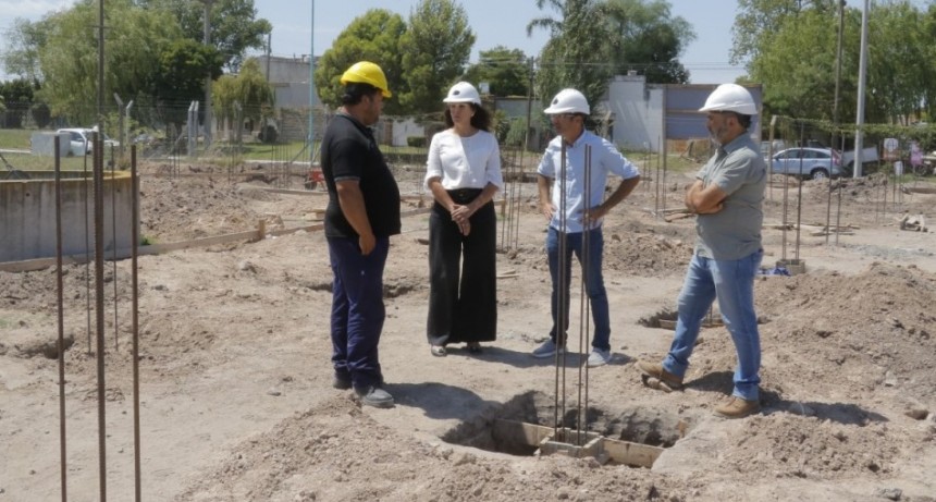 Pisano recorrió el avance de obra del nuevo CAPS “Ramón Carrillo”