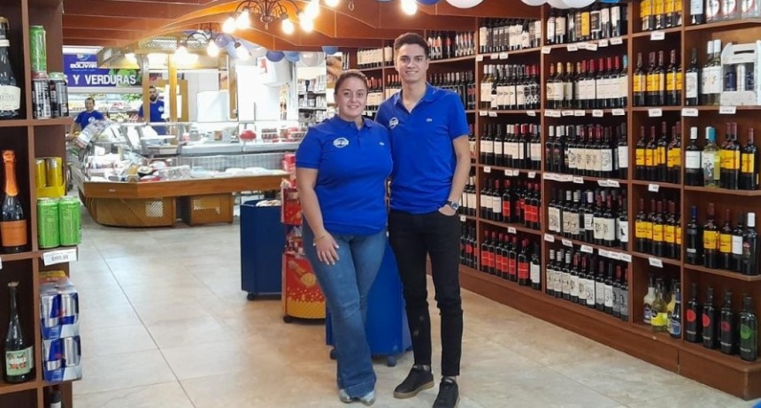 Marano hermanos pasó a ser Supermercado Bolívar, y hablamos con Eugenia Serra y Ariel Marano hijo, sobre la nueva etapa que enfrenta la firma local