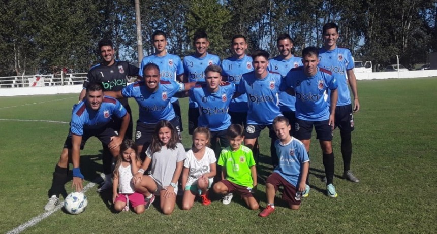 Debut con goleada para Balonpié, escuchá a los protagonistas en esta nota