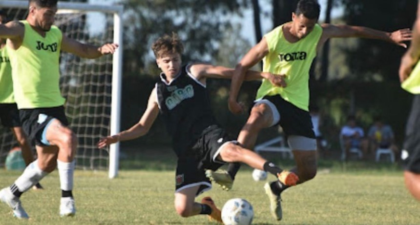 Ciudad de Bolívar suma futbol en su preparación para el Federal 