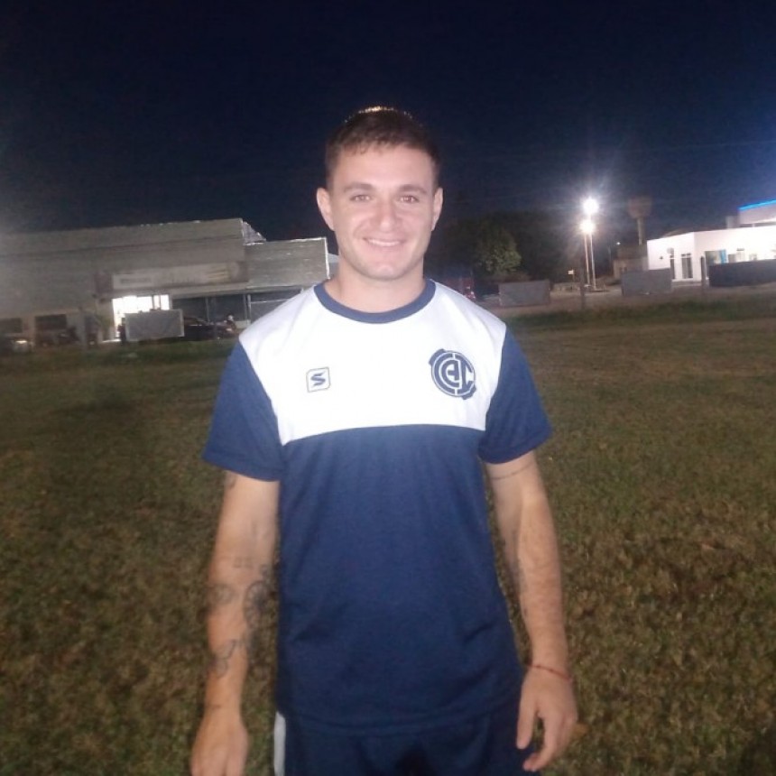 Agustín Álvarez: “Tenía muchas ganas de venir, yo tengo mucho aprecio por Independiente y espero que nos vaya bien porque tenemos un gran equipo” 