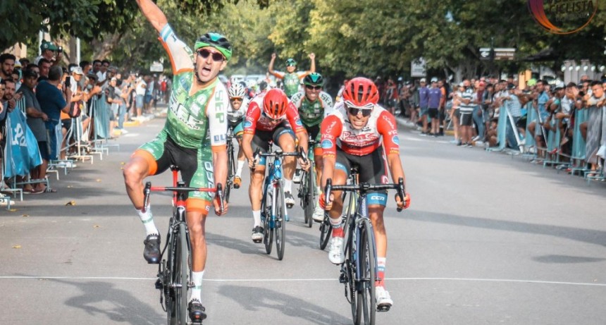 Juan Pablo Dotti de nuevo en lo más alto, se quedó con la quinta etapa de la Vuelta de Mendoza