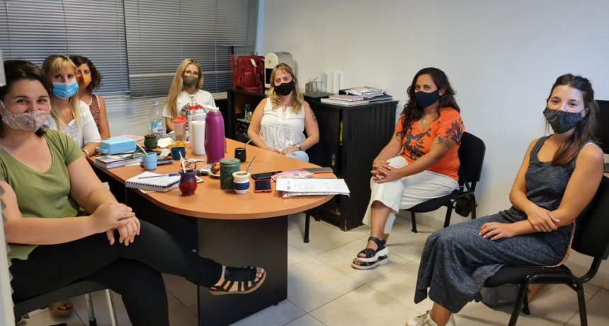 Este jueves la Directora de Derechos Humanos recibió a la coordinadora de la séptima región del ministerio de mujeres