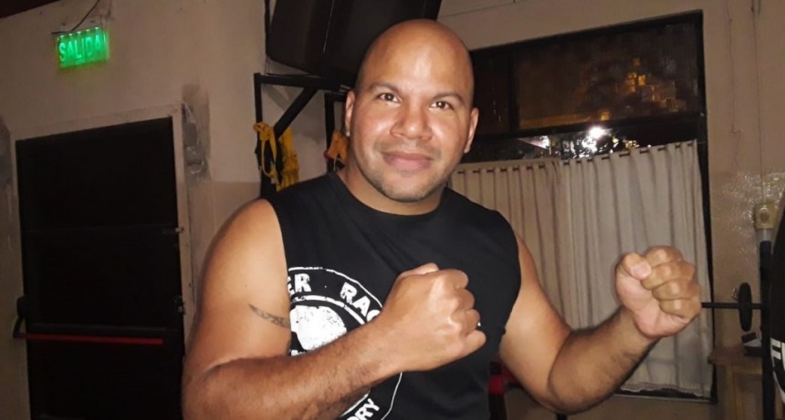 Hernán ‘El Cuervo’ González (MMA): “Lo vimos por la tele con mis hermanos y nos anotamos, nos molieron a golpes”