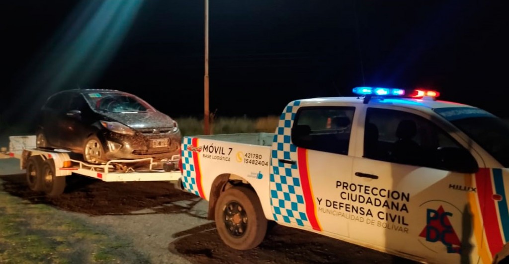 Reportaron un vehículo sin ocupantes en un camino rural y lo trasladaron a la sede del Comando de Prevención Rural