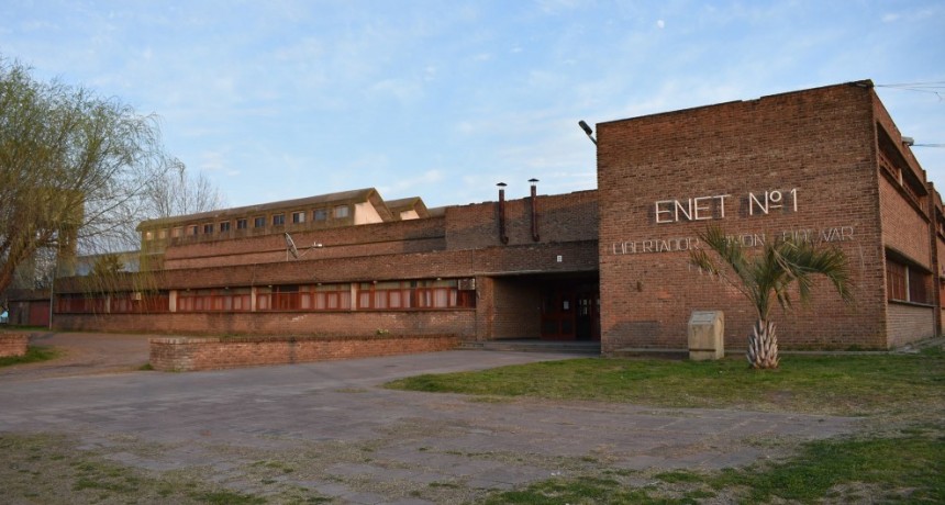 Si persisten las altas temperaturas y esto genera cortes de energía, evaluarían suspender las clases en horario vespertino, lo resuelven por la mañana