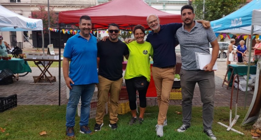 Exitosa tercera jornada de Mercados Bonaerenses en Bol&iacute;var