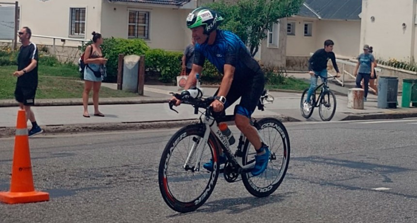 Rubén Martin: “Consiste en 1900 metros de natación, 90 kilómetros de ciclismo y 21 de trote”