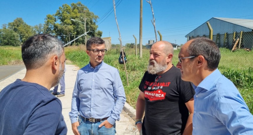 La Municipalidad trabaja en el hormigonado de calles del Parque Industrial