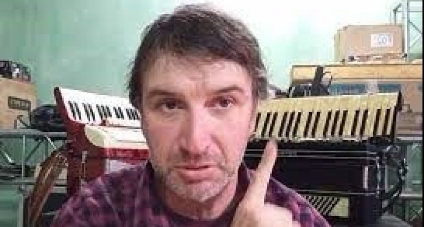 Gustavo Rovira: &ldquo;Lo m&aacute;s gracioso de esto fue que, al momento de la compra, le dije a uno de los chicos en broma no vaya a ser que haya dinero ac&aacute;&rdquo;