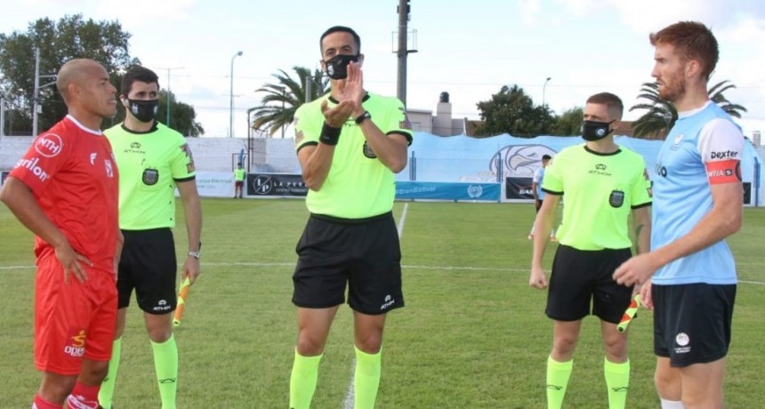 Una victoria, una derrota y un empate, el Club Ciudad suma tres presentaciónes con 4 puntos. Empató 0 a 0 con Chivilcoy este domingo