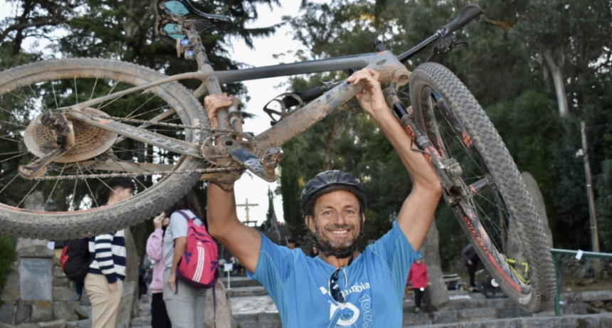 Bali Bucca recorrió 280 kms en bici y unió Bolívar con Tandil para presentar la nueva ley de 