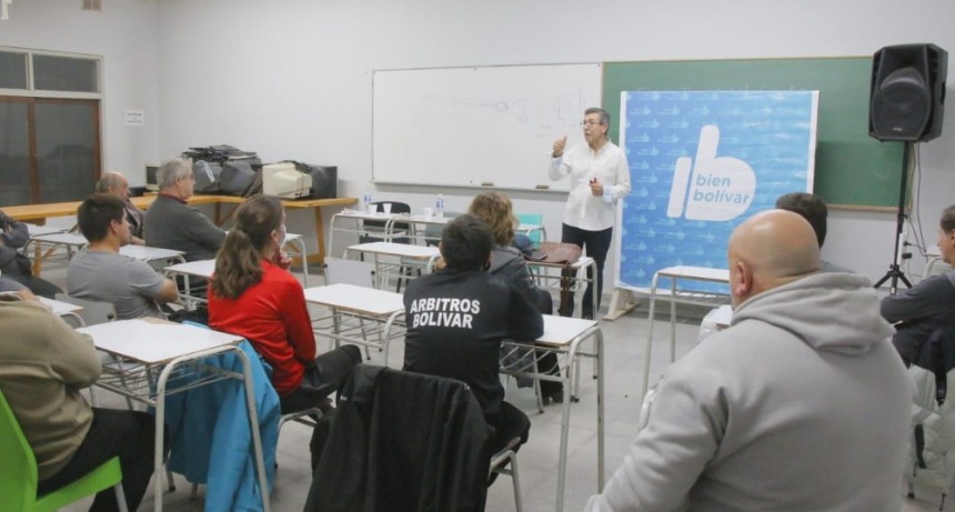 La Dirección de Deportes brindó una charla con el Preparador Físico Luís María Rodríguez