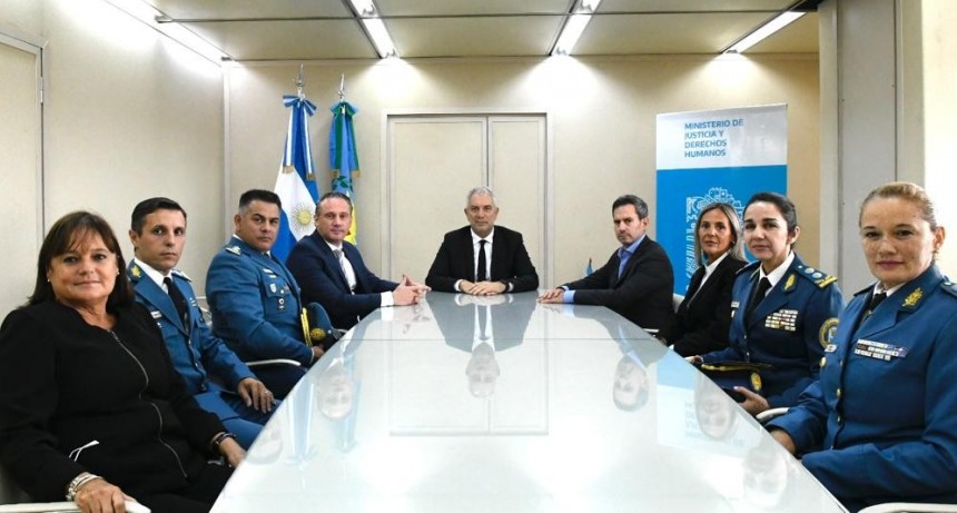 Fue designado Subjefe del Servicio Penitenciario Bonaerense Javier C&aacute;ceres, con su familia radicada en Urdampilleta