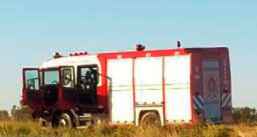 Ruta 226: Se registró el vuelco de un Chevrolet Corsa 