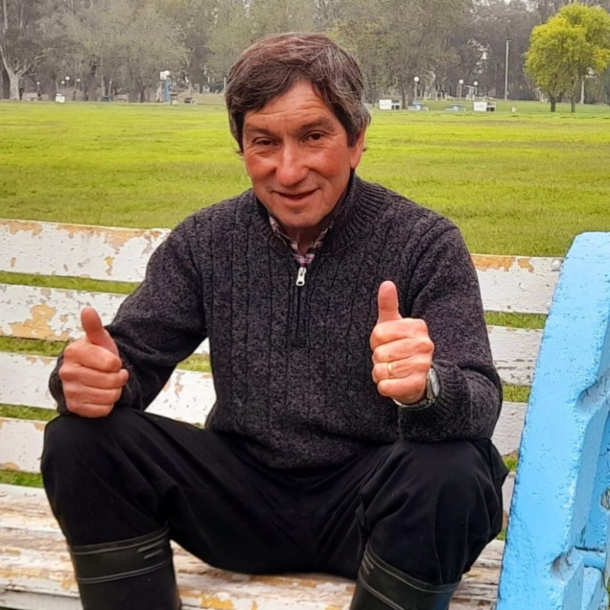 El Club Argentino Juniors cumple este martes 52 a&ntilde;os de vida institucional, en FM 10 hablamos con Eliseo Barros, su presidente