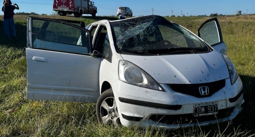 Ruta 205: Vuelco de un vehículo con 4 mujeres con lesiones leves