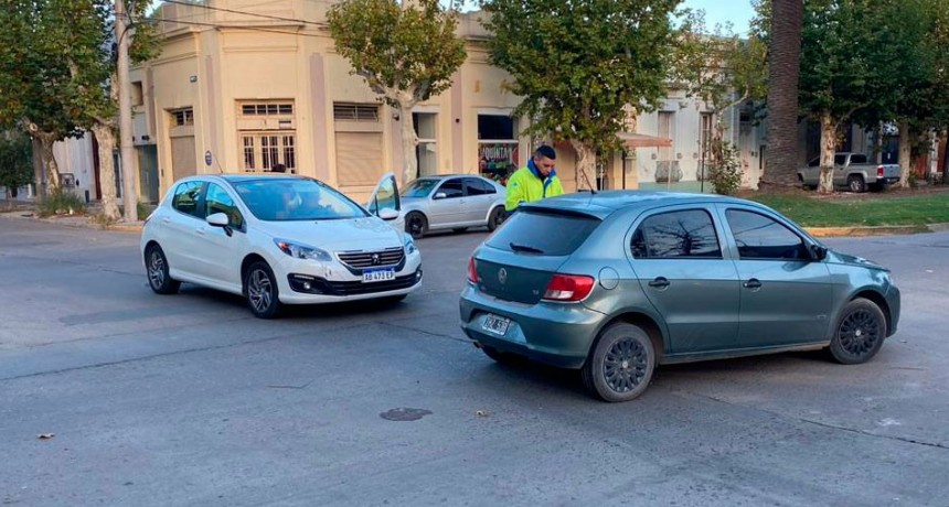 Impacto en Alsina y Dorrego, no hubo heridos