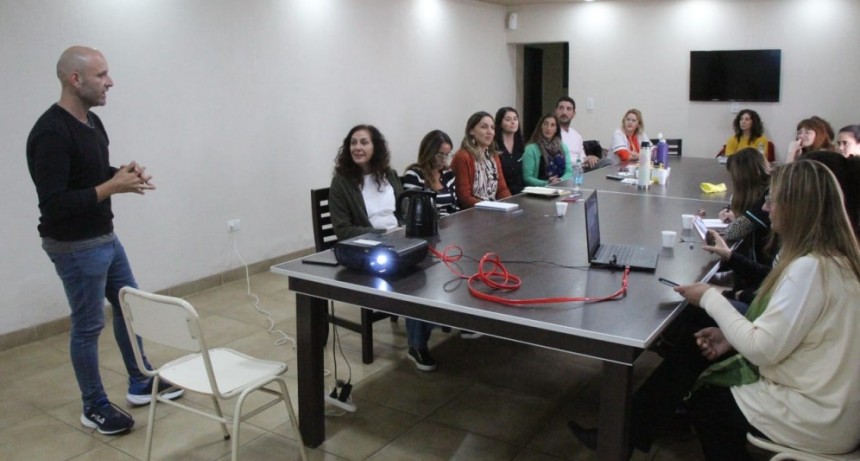 Se llev&oacute; a cabo un Encuentro Interdisciplinario del programa Municipios Unidos por la Ni&ntilde;ez y las Adolescencias