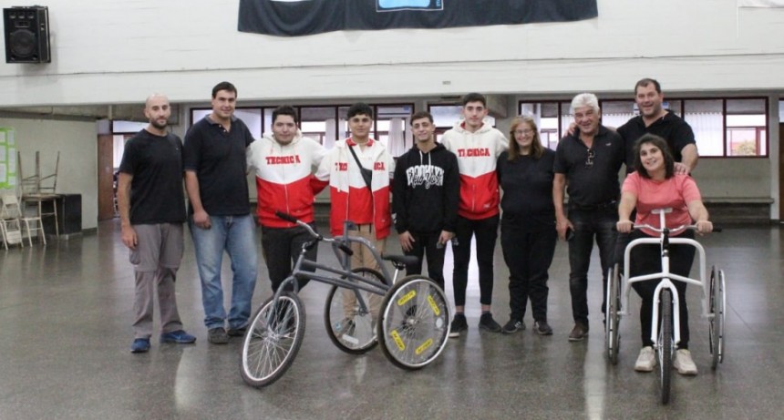 La Dirección de Políticas Públicas para Personas con Discapacidad y la Escuela Técnica, trabajaron en la construcción  de Tricicletas