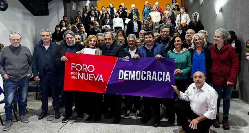 Se realizó el primer encuentro del Foro por una Nueva Democracia