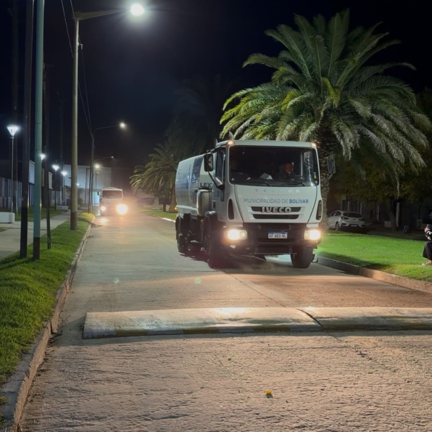 El Municipio refuerza el servicio de la Barredora y solicita la colaboraci&oacute;n de la comunidad