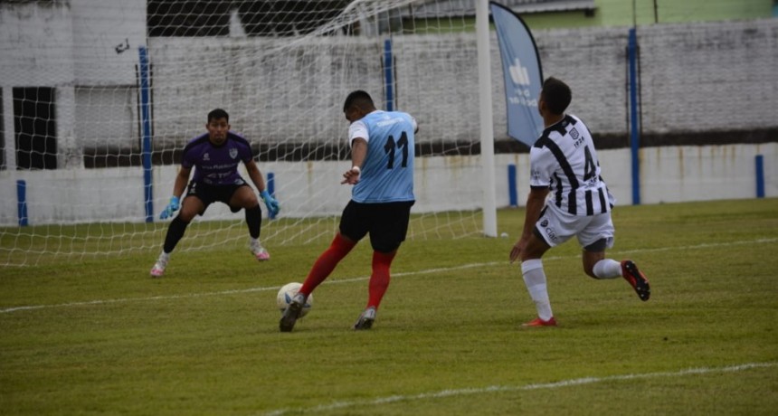 Cipolleti fue certero y eficaz a la hora de la definición, y se llevó los tres puntos