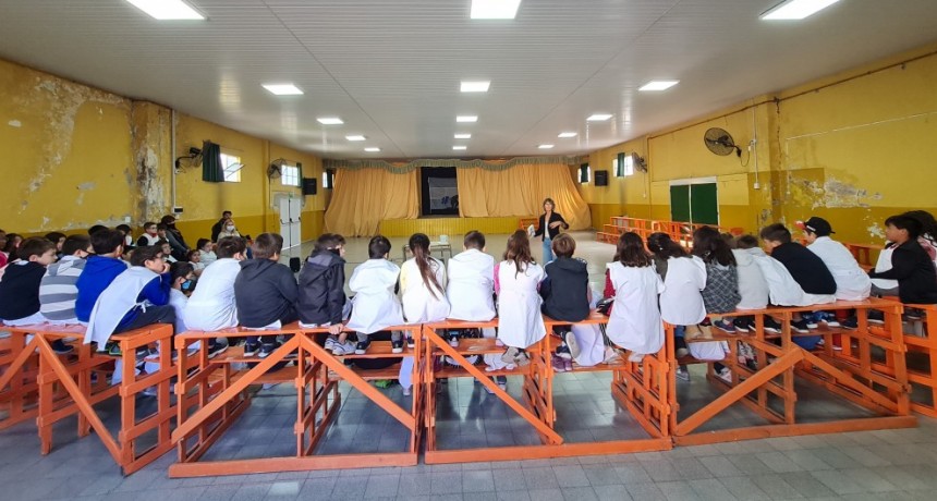 Políticas de Género y Derechos Humanos presentó el libro 