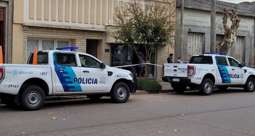 Robaron a mano armada en un comercio céntrico de 25 de Mayo