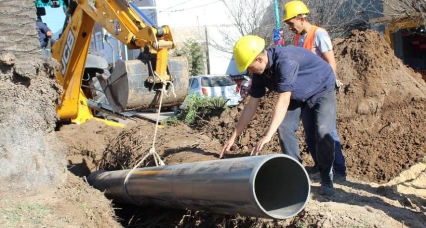 Avanza la obra histórica del Servicio de  Distribución de Agua Potable