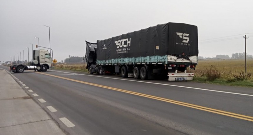 Ruta 65: Desperfectos en un camión originaron movimientos en la zona del llamado Tramo de Enlaces entre rutas 226, 65 y 205
