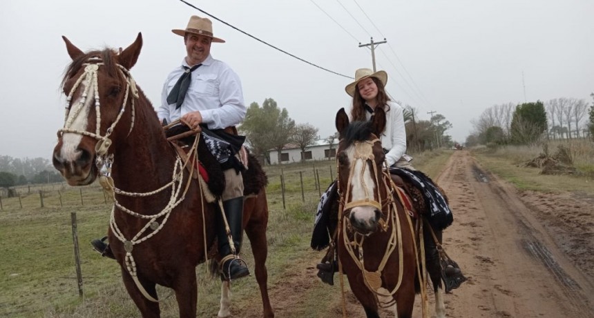 Historias del 25: Fernando Arruñada regresó a su pueblo después de 35 años y se encontró con el cariño intacto de la gente de Urdampilleta