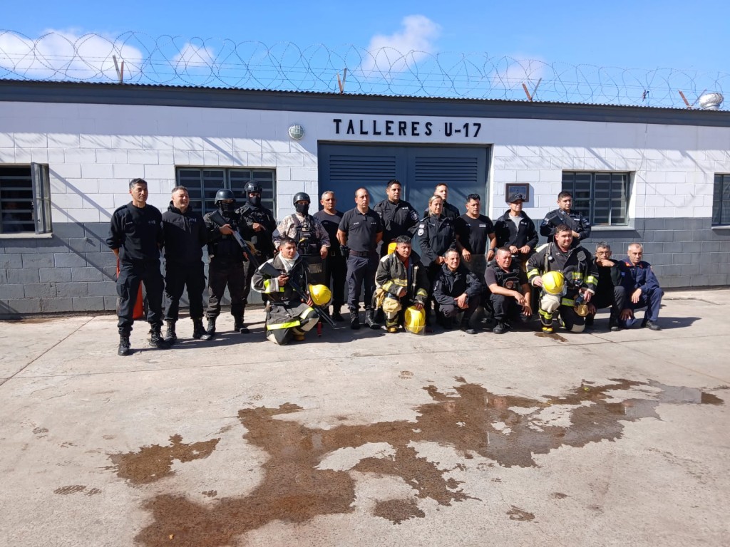 Prevención de emergencias: Se realizó el primer simulacro de incendio anual en dos cárceles bonaerenses: en Urdampilleta y Sierra Chica